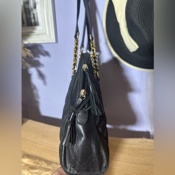 Etienne Aigner purse - Picture 4 of 7